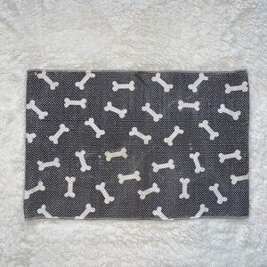 Dog Bone Pattern Mat - Grey and White